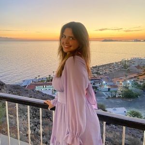 Meet your Posher, Jillian